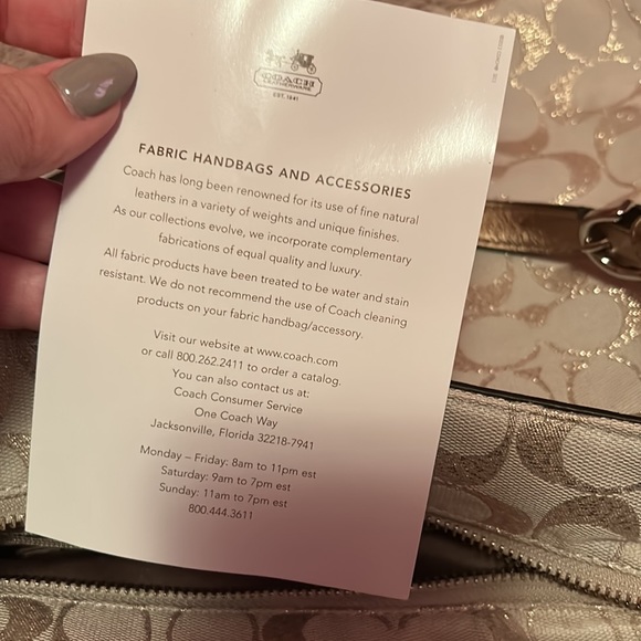 Authentic Coach purse - Picture 5 of 7